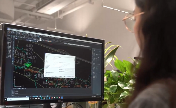 图/山水比德设计人员使用luck18网址进行设计绘图工作